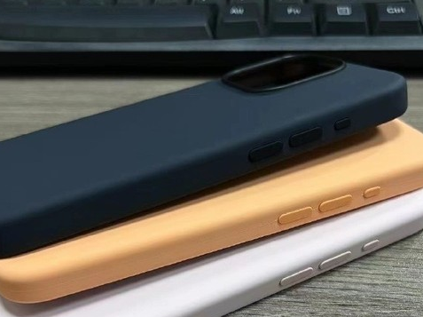 襄阳苹果14维修站分享iPhone14手机壳能直接给iPhone15用吗?